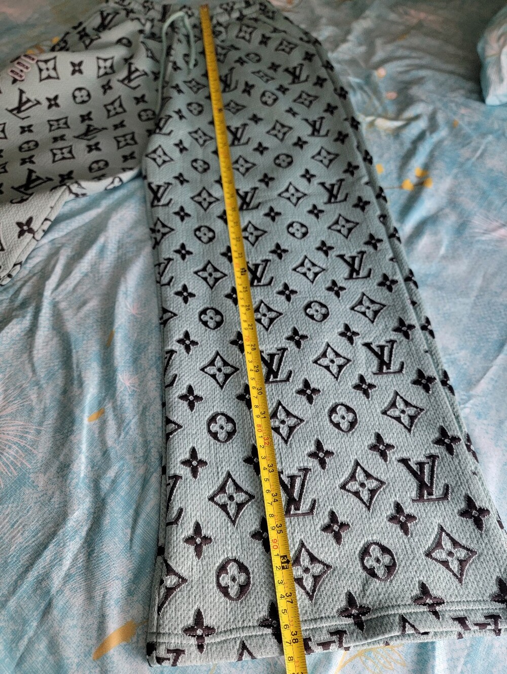 Last One! Designer-Style Mint Green Jogger Bottoms With Pockets - Picture 4 of 4